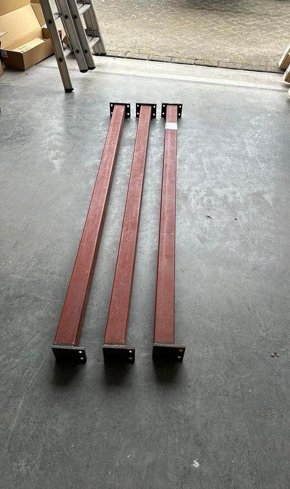 Stalen balk / koker met muurplaat, Doe-het-zelf en Verbouw, Metalen, Ophalen, Zo goed als nieuw