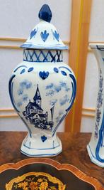 Delfts blauw/Handpainted/Kaststel/Vazen/Dekselvaas, Antiek en Kunst, Ophalen