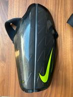 Nike Protegga Flex scheenbeschermers Maat L, Maat L, Ophalen, Gebruikt, Overige typen