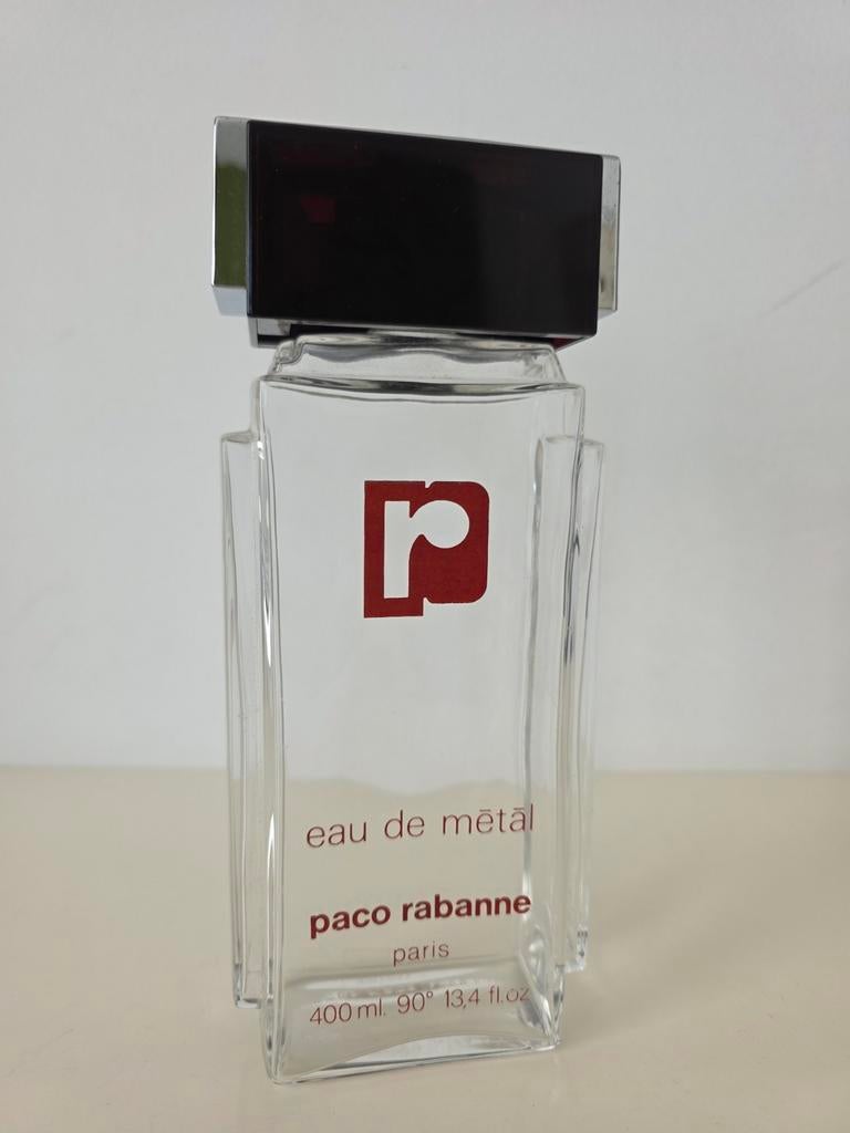 Factice / XL dummy van een Paco Rabanne, eau de metal fles, Ophalen of Verzenden, Gebruikt, Parfumfles