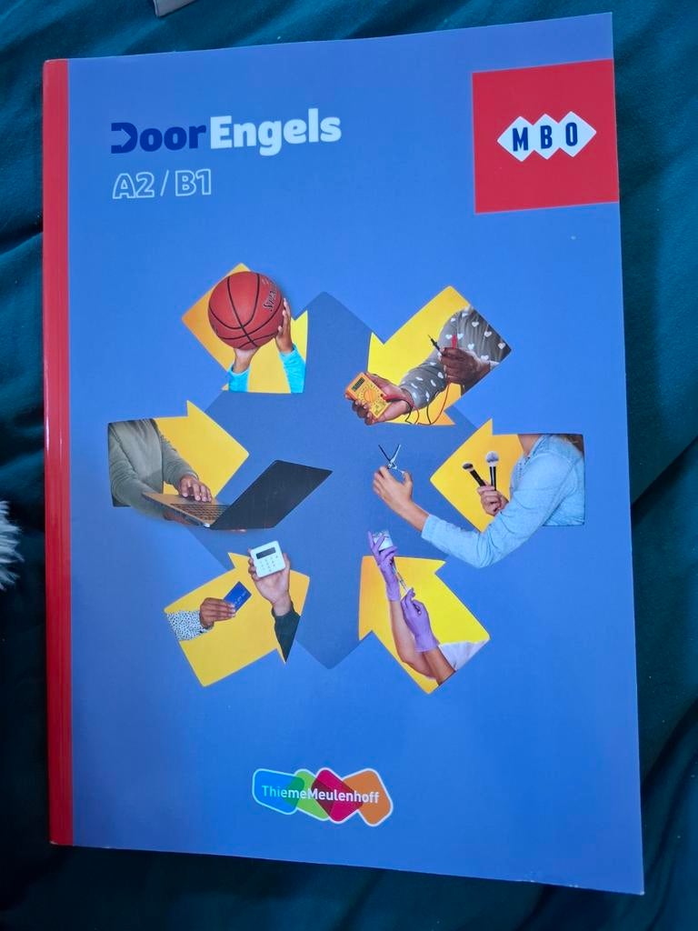 MBO Studieboeken Schoonheidsspecialiste - Nieuw, Ophalen of Verzenden, Nieuw, MBO
