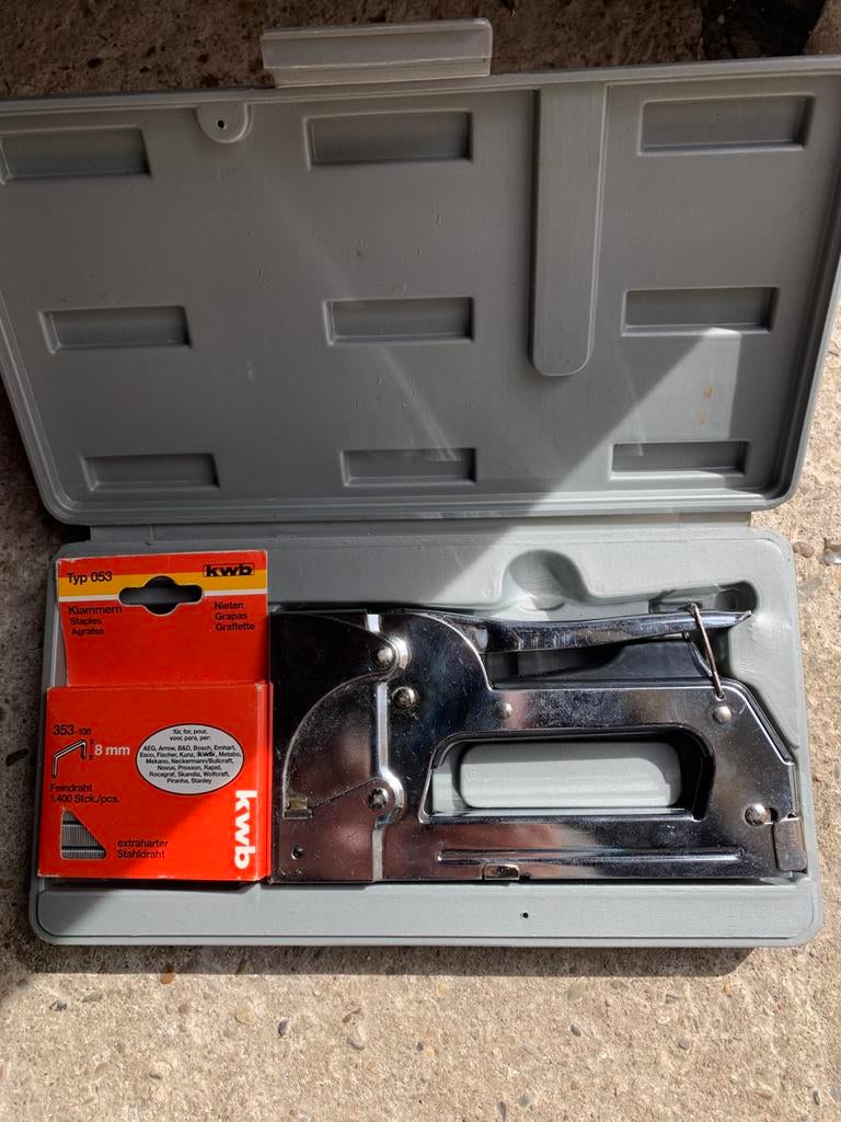 Nietmachine nieuw in doos, Ophalen, Nieuw