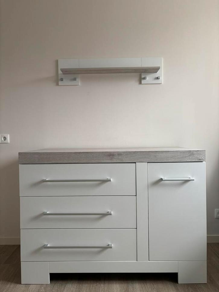 Complete set meubels TWF Futura voor babykamer, Kinderen en Baby's, Kinderkamer | Complete kinderkamers, Gebruikt, Jongetje of Meisje