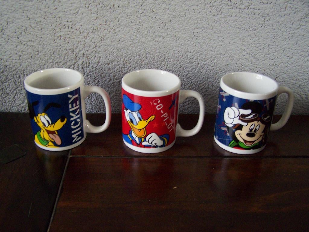 3 Disney mini bekers/ kopjes, Ophalen of Verzenden, Overige figuren, Zo goed als nieuw, Servies