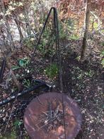 Vuurschaal vuurkorf buiten koken 3 poot 68 cm diam. 170 cm h, Ophalen of Verzenden, Zo goed als nieuw