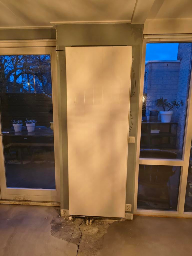 3 design radiatoren, 2x 72x200x10, 1x 31x200x10, Ophalen of Verzenden