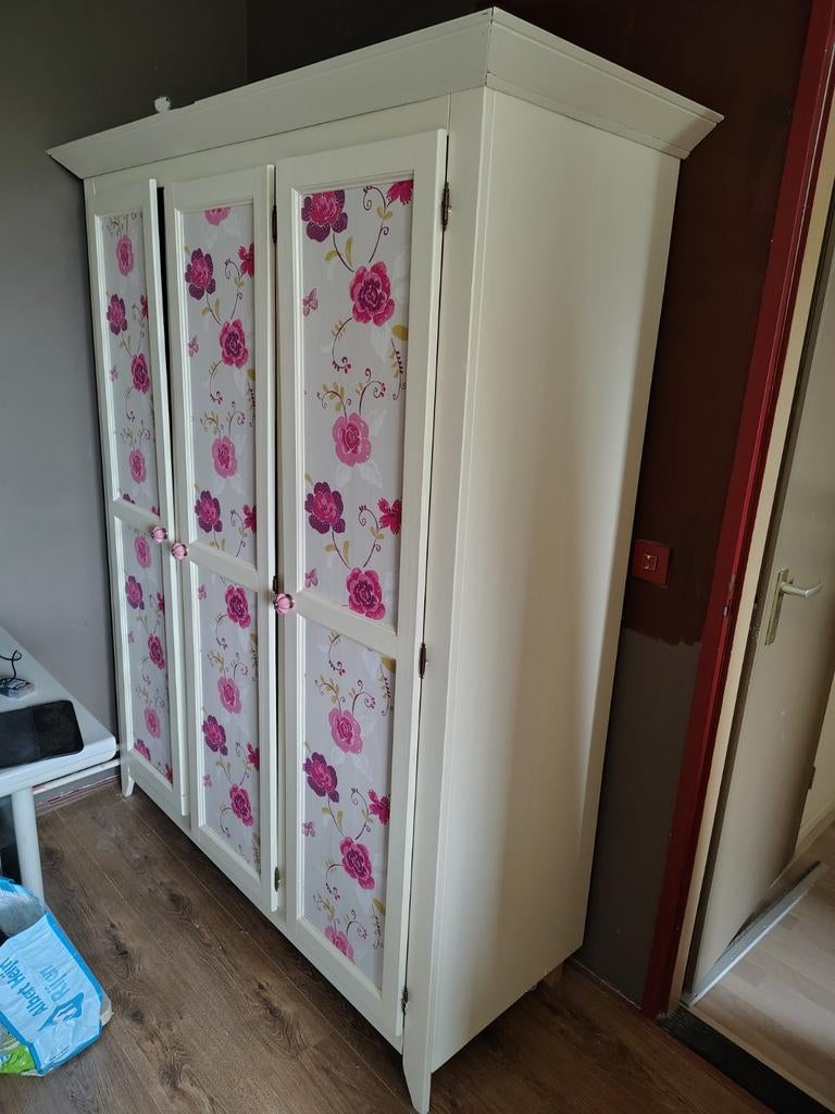 Grenen kledingkast wit - opknapper voor meisjeskamer, Huis en Inrichting, Met deur(en), Gebruikt, 100 tot 150 cm, 50 tot 75 cm