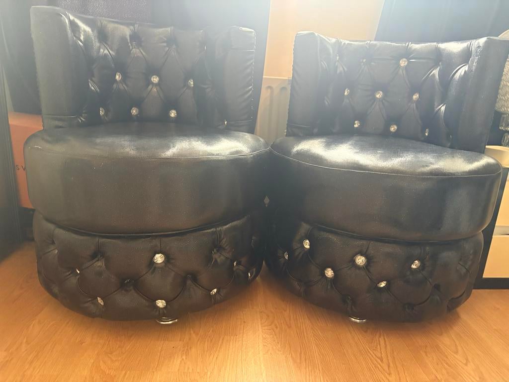 Luxe Zwarte Chesterfield Stoelen Set met Strass Details, Huis en Inrichting, Stoelen, Ophalen, Gebruikt, Twee, Zwart