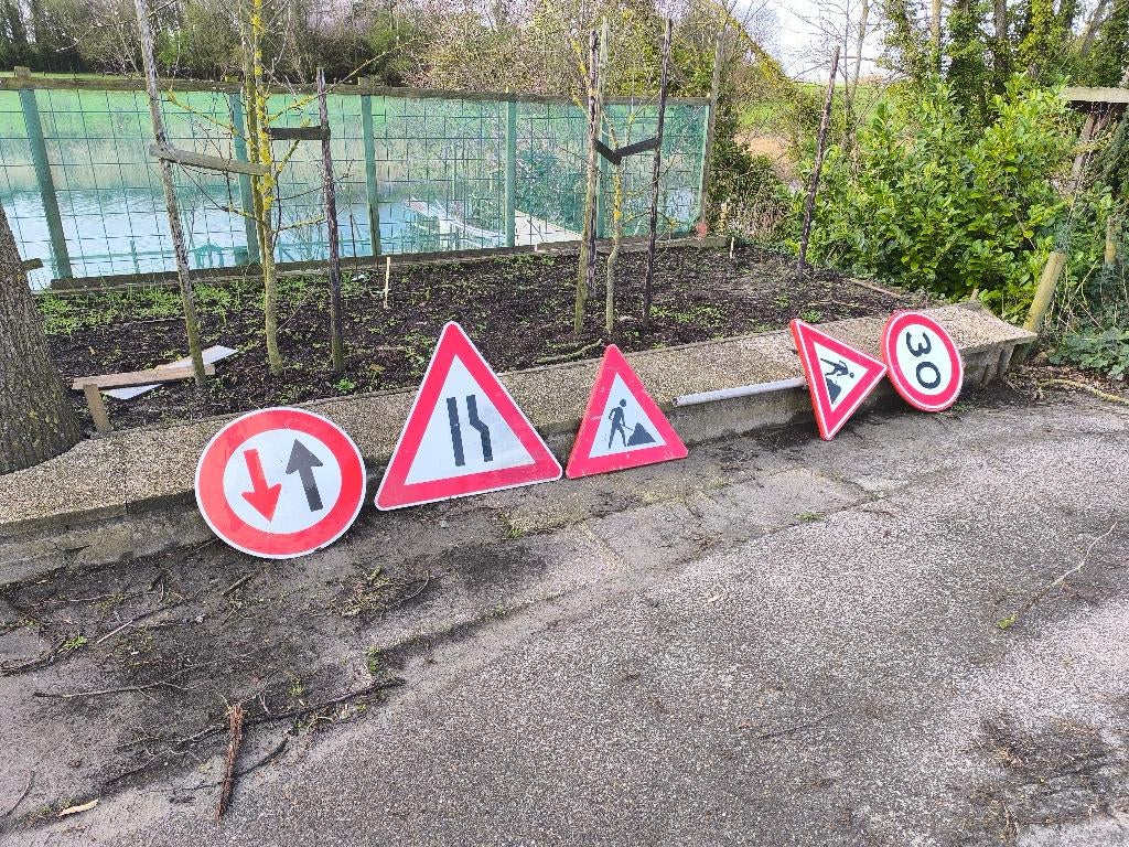 verkeersborden o.a. werkzaamheden, Ophalen, Gebruikt