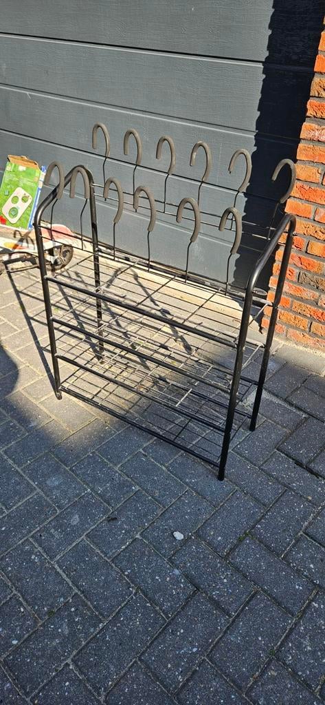 Schoenenrek met haken, Ophalen, Zo goed als nieuw