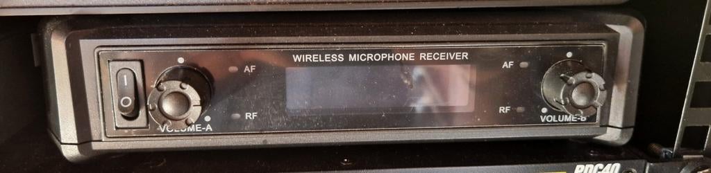 devine wmd-50 duo draadloze microfoons, Muziek en Instrumenten, Microfoons, Ophalen, Zo goed als nieuw, Zangmicrofoon, Draadloos