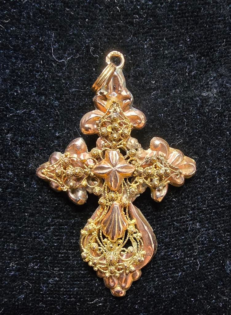 Antiek filigraan 14 karaat gouden kruis., Sieraden, Tassen en Uiterlijk, Antieke sieraden, Ophalen of Verzenden, Goud