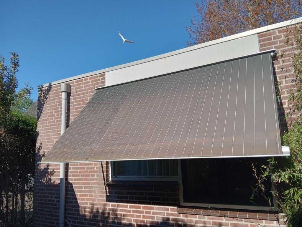 Electrisch zonnescherm zandvoort, 150 tot 300 cm, Ophalen, Gebruikt, Knikarmscherm