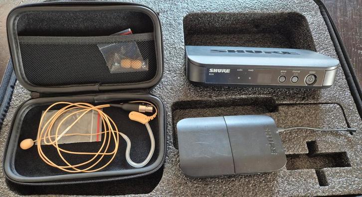 Shure BLX4 headset, Muziek en Instrumenten, Microfoons, Zo goed als nieuw, Overige typen, Draadloos, Ophalen of Verzenden