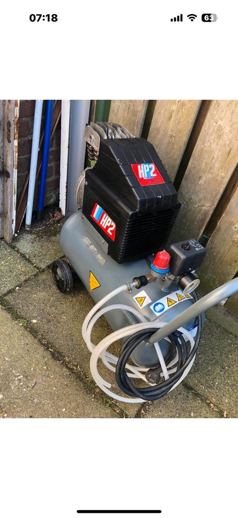 Te koop: Huvema compressor (8 bar) – zo goed als nieuw, Minder dan 25 liter, Ophalen of Verzenden, Zo goed als nieuw, Minder dan 200 liter/min