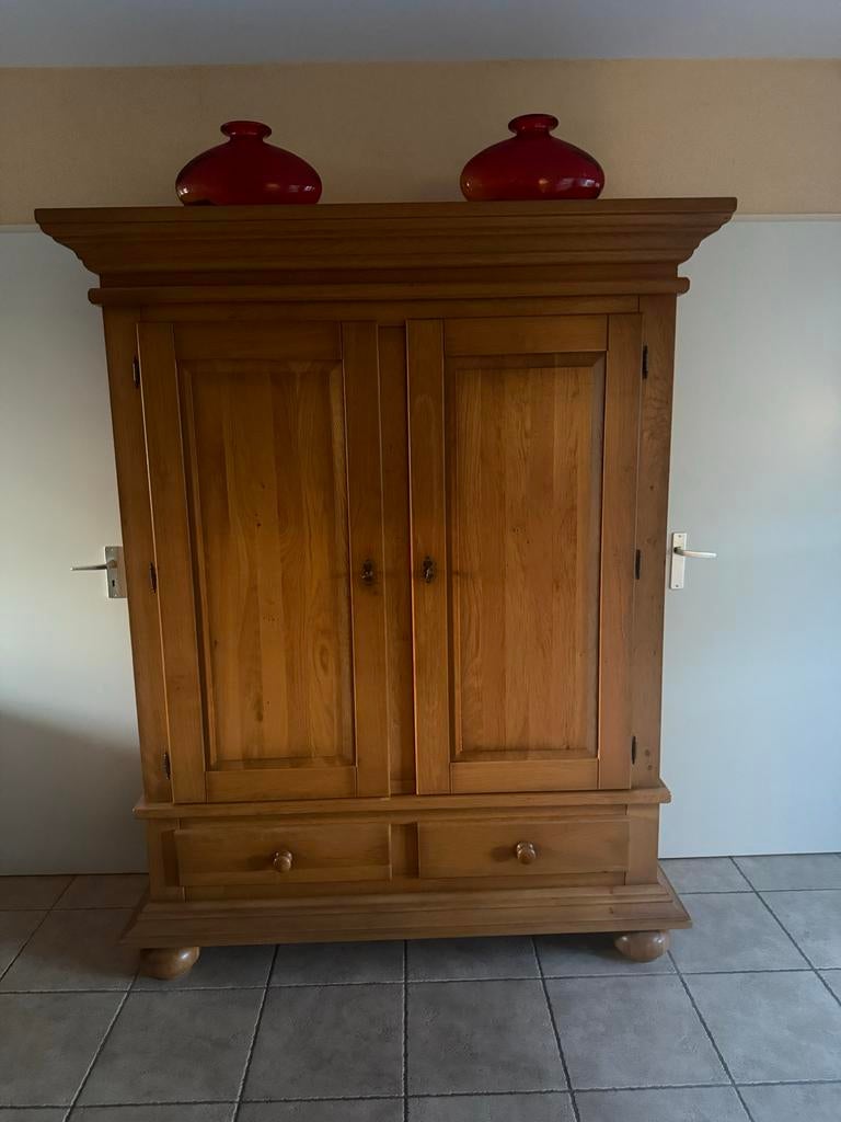 Houten kast met twee deuren en twee lades, Ophalen, Gebruikt