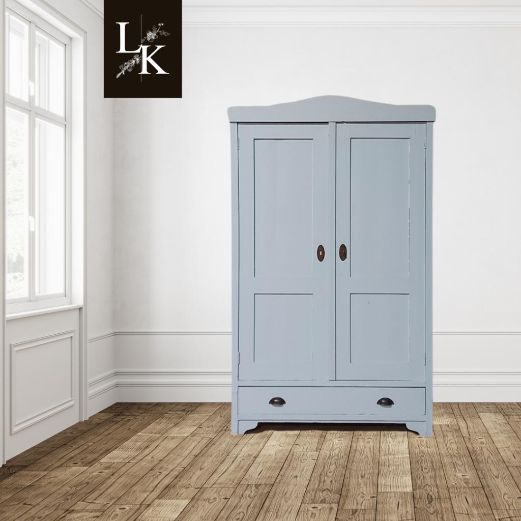 Landelijke klassieke kast, tweedeurs, legkast, linnenkast