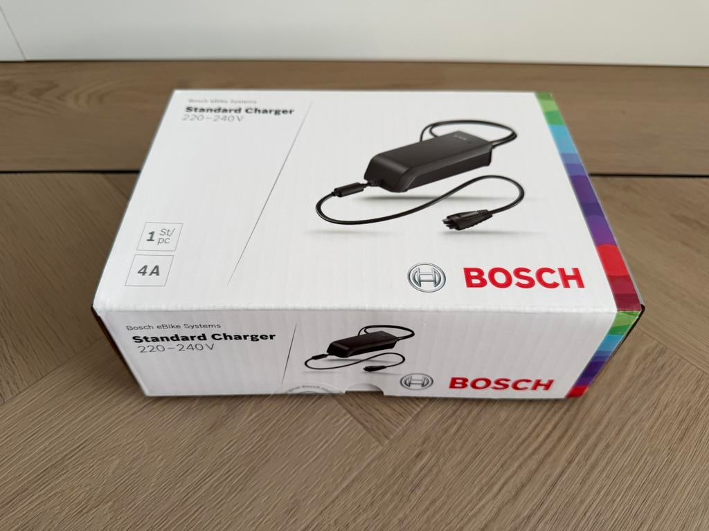 Acculader Bosch | ebike | accu | charger | nieuw in doos, Fietsen en Brommers, Fietsaccessoires | Fietsaccu's, Ophalen of Verzenden