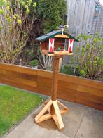 TK. VOGEL VOEDERHUISJE VOOR DE KLEINE VOGELS ,OP STANDAARD, Ophalen of Verzenden, Nieuw