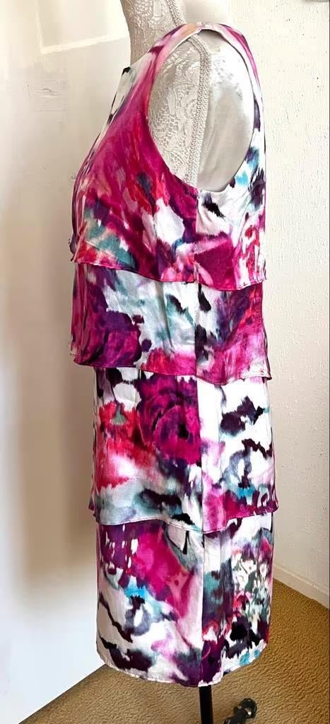 Tahari jurk maat 38, Kleding | Dames, Maat 38/40 (M), Ophalen of Verzenden, Zo goed als nieuw, Roze