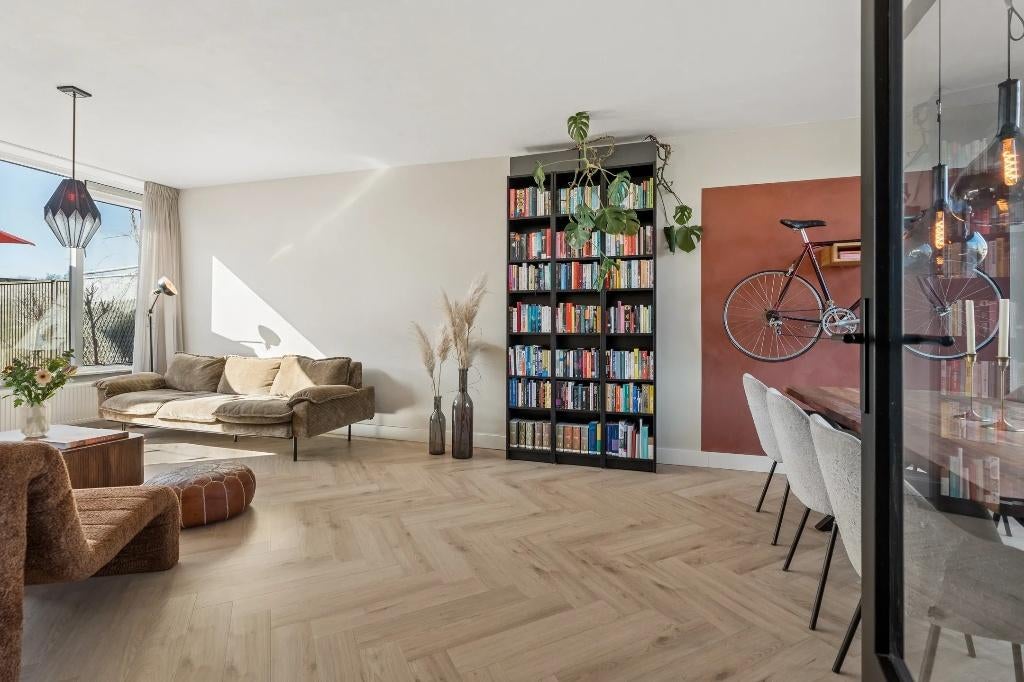 Visgraat laminaat, Huis en Inrichting, Stoffering | Vloerbedekking, Ophalen, Beige, Zo goed als nieuw, 25 tot 50 m²