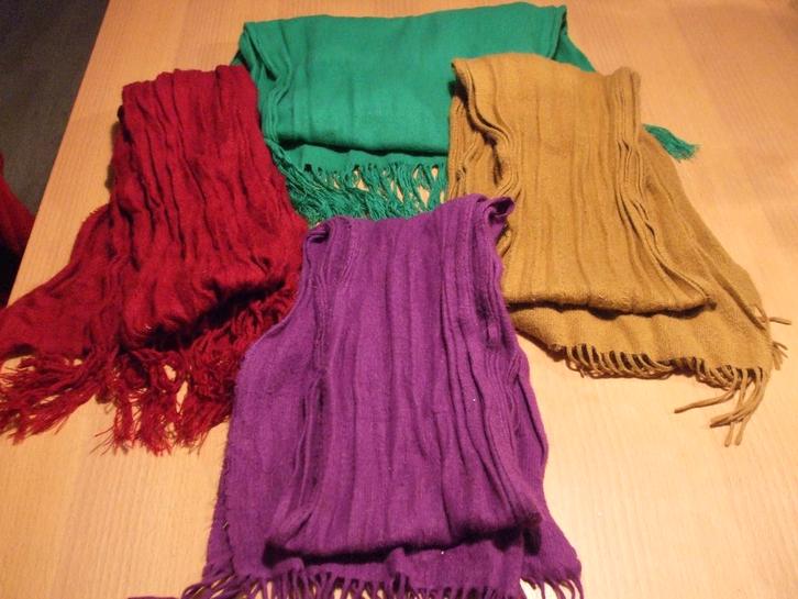 Te koop goede dassen., Kleding | Dames, Mutsen, Sjaals en Handschoenen, Zo goed als nieuw, Sjaal, Ophalen of Verzenden