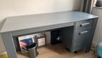Donker grijs WOOOD bureau dennis, Ophalen, Zo goed als nieuw