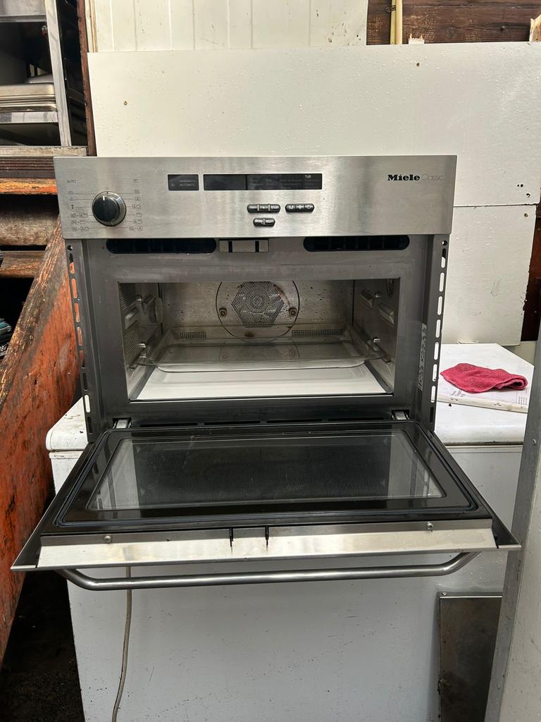 Miele Classic Inbouw Oven met Grill en Magnetronfunctie, Witgoed en Apparatuur, Ovens, Gebruikt, Inbouw, Oven met grill, 45 tot 60 cm