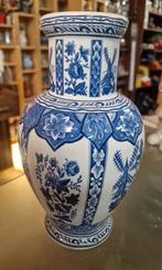 Delfts Blauwe vaas met molens en bloemmotieven, Ophalen