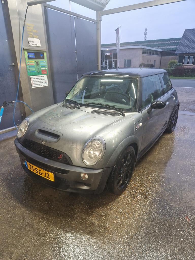 Mini 1.6 16V Cooper S 2006 Grijs, Auto's, Voorwielaandrijving, Zwart, 4 cilinders, Leder en Stof