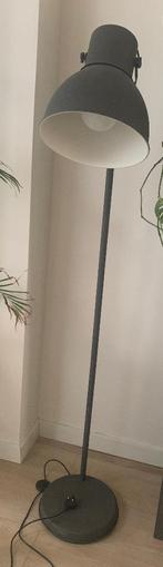 IKEA lamp Hektar, Huis en Inrichting, Lampen | Vloerlampen, Ophalen, Zo goed als nieuw, Metaal, 150 tot 200 cm