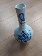 Delfts Blauw vaasje, gesigneerd, 17.8 cm hoog, Ophalen of Verzenden