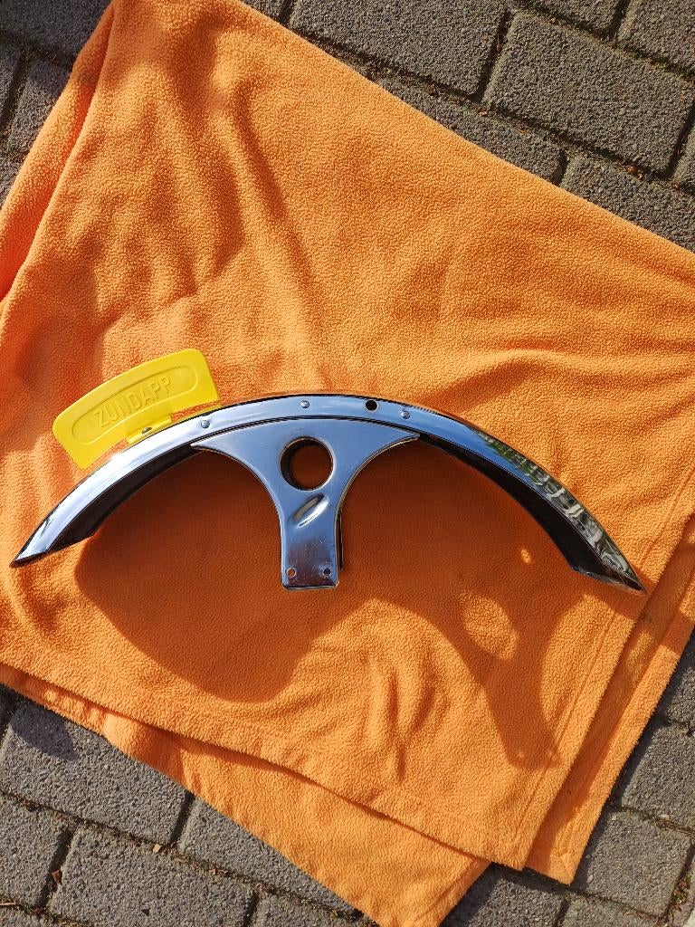 Origineel Zundapp 529 voorspatbord spatbordmet geel plaatje, Fietsen en Brommers, Brommeronderdelen | Zundapp, Ophalen of Verzenden