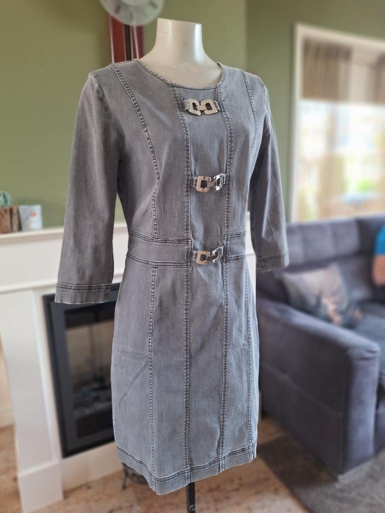 Caroline Biss grijze spijker jurk 42, Verzenden, Maat 42/44 (L), Zo goed als nieuw, Knielengte