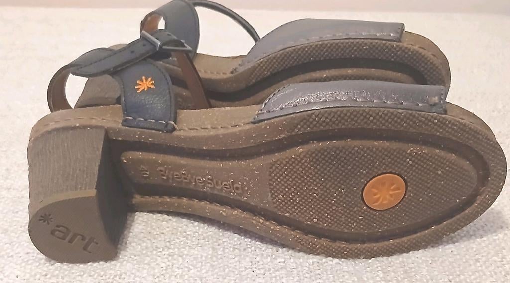 Art sandalen met hak van leer - Maat 40, Art, Overige kleuren, Zo goed als nieuw, Sandalen of Muiltjes