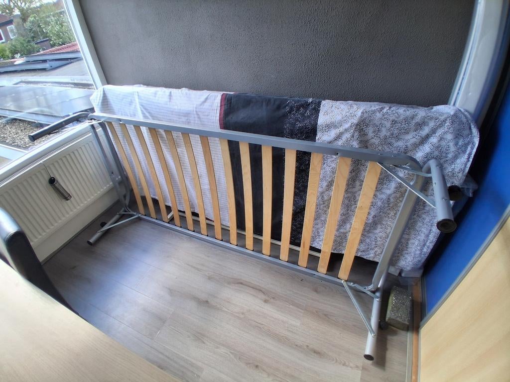 Troonz onderschuifbed Felina 90x200, Huis en Inrichting, Slaapkamer | Bedden, Ophalen, Modern en functioneel, Gebruikt, 90 cm