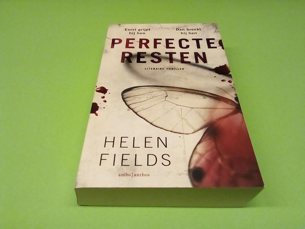 helen fields /// perfecte resten ///, Ophalen of Verzenden, Zo goed als nieuw, Helen Fields