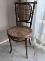 Vintage Thonet Cafestoel met Rotan Zitting, Antiek en Kunst, Ophalen of Verzenden