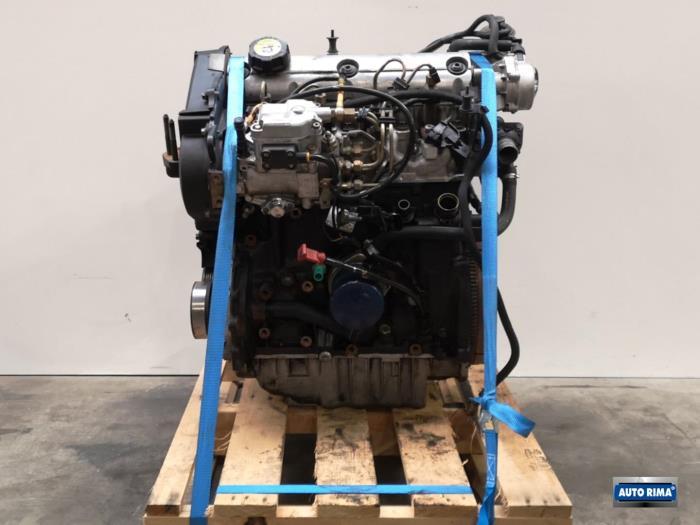 Motor van een Volvo V40, Auto-onderdelen, Gebruikt, -, -, Ophalen of Verzenden