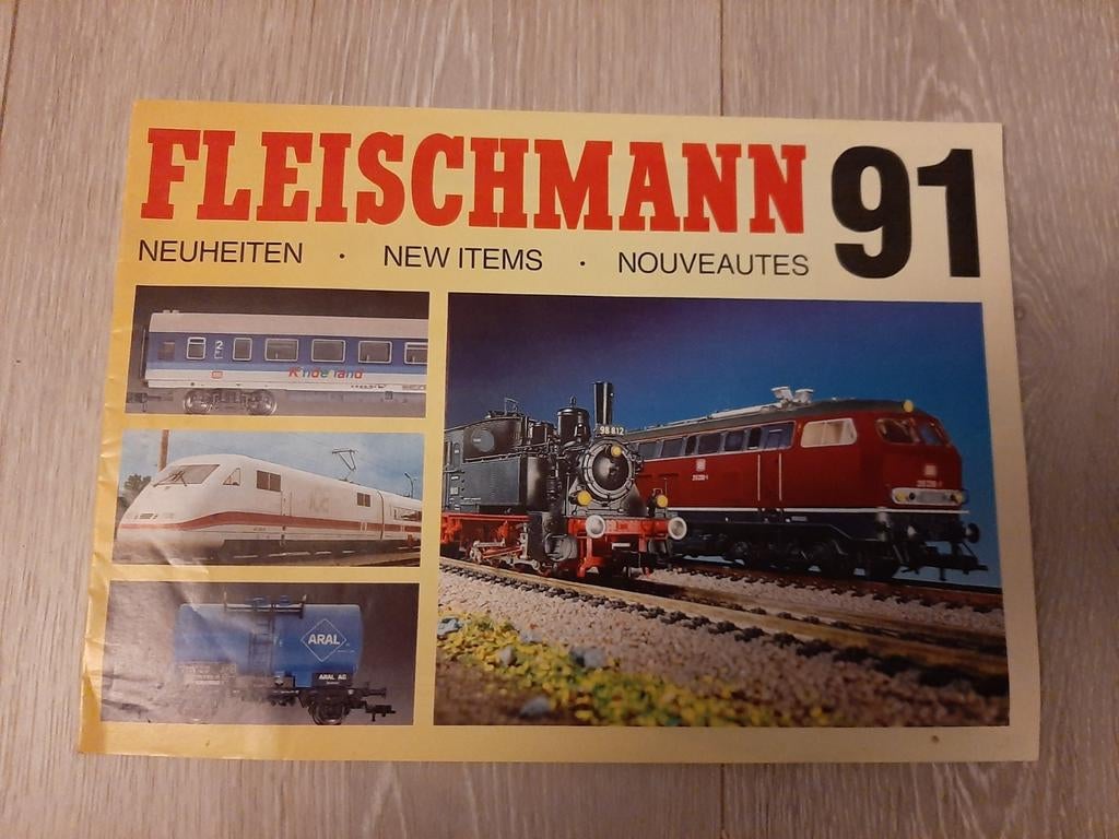Fleischmann bladen., Ophalen of Verzenden, Gelezen, Trein