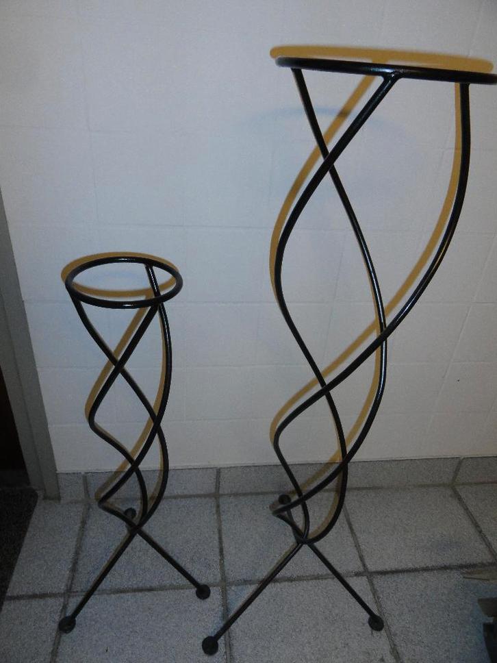 1 grote en 1 kleine plantenstandaard z.g.a.n., Huis en Inrichting, Woonaccessoires | Overige, Zo goed als nieuw, Ophalen