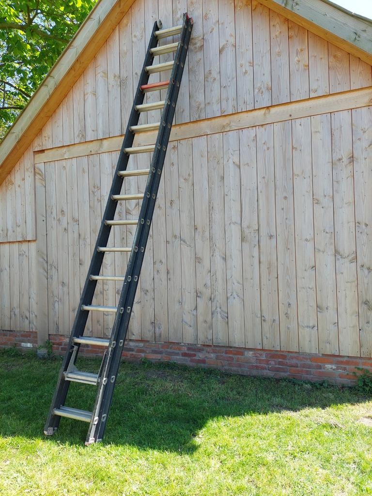 Altrex Mounter 2 x 16 sporten inschuifbare ladder, Ophalen, Gebruikt, Ladder, Opvouwbaar of Inschuifbaar