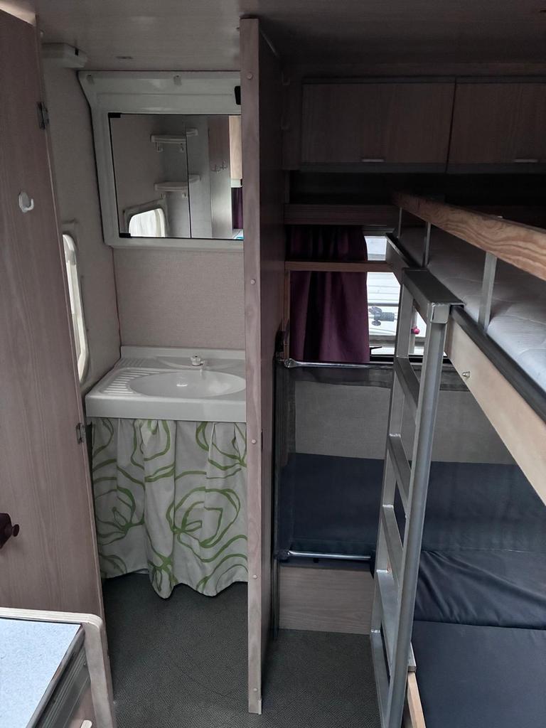 Caravelair Bambina 395T - Ideaal voor jonge gezinnen, Caravans en Kamperen, Caravans, Stapelbed, Voortentlamp, 750 - 1000 kg, Particulier