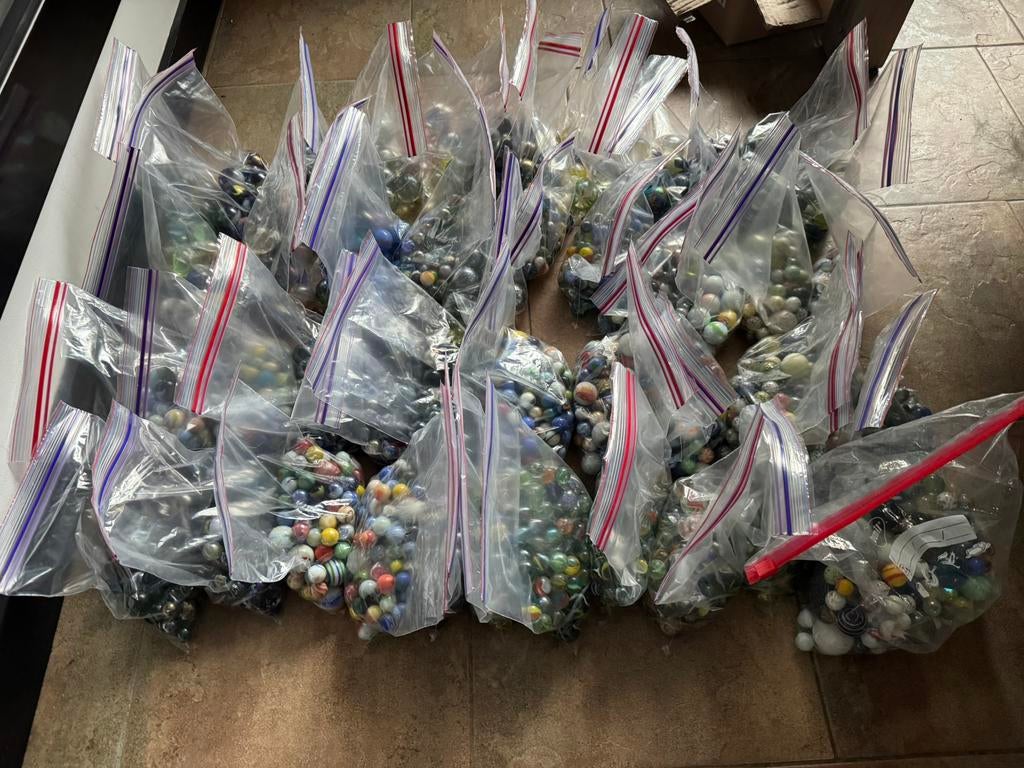 Veel knikkers (bonkers/dokkers etc)€5 per zakje, Ophalen of Verzenden, Zo goed als nieuw