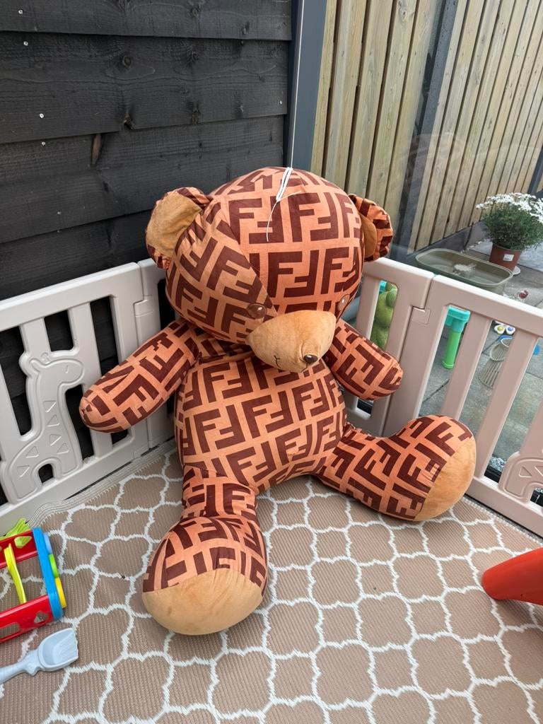 FENDI beer, Ophalen, Zo goed als nieuw, Stoffen beer, Overige merken