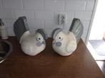 2 Kippen van Papier Mache, Ophalen, Zo goed als nieuw