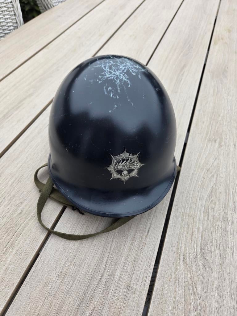 ME helm rijkspolitie oud model, Verzamelen, Militaria | Algemeen, Ophalen of Verzenden, Landmacht, Nederland, Helm of Baret