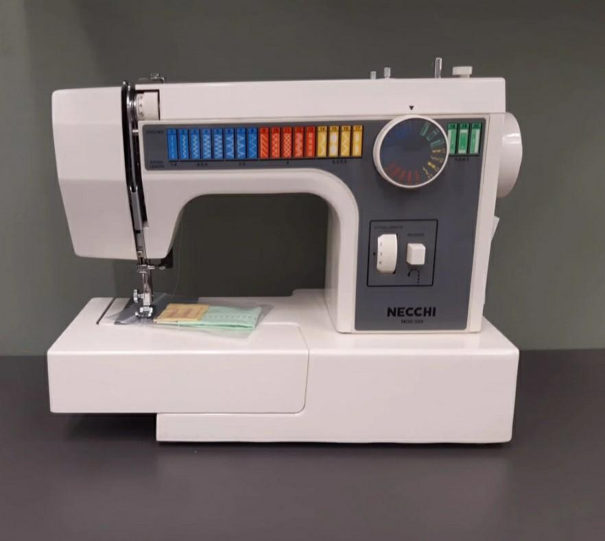 Naaimachine NECCHI, Ophalen of Verzenden, Naaimachine, Overige merken