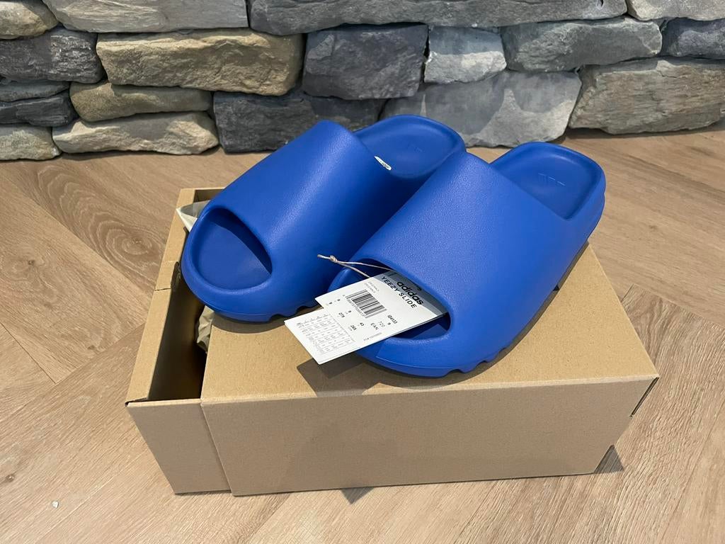Yeezy Slide, Slippers, Blauw, Nieuw, Ophalen of Verzenden