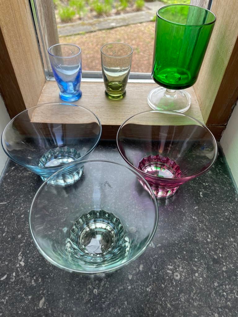 Totaal antieke gekleurde glazen, 1 koop, Ophalen of Verzenden